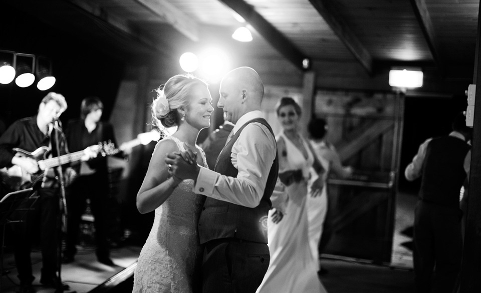 Wedding Dance, Hunter Valley Wedding by Brisbane Wedding Photographers, Kwintowski Photography